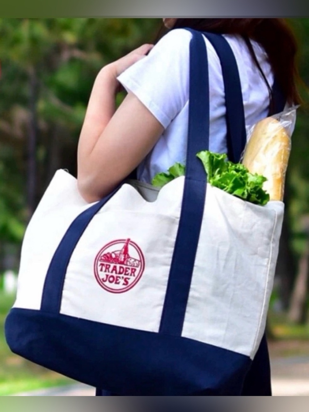 🌺 NWT! Trader Joe's Large Reusable Cream and Navy Canvas Tote Bag